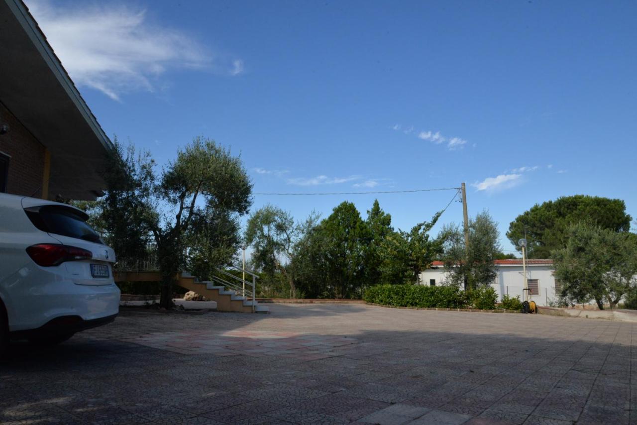 B&B Lara Santola Corato Bagian luar foto
