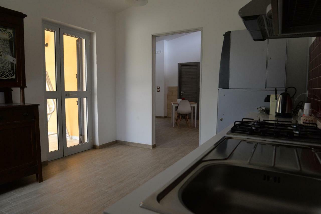 B&B Lara Santola Corato Bagian luar foto