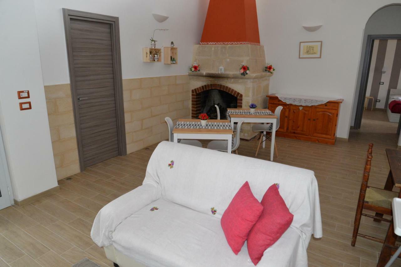 B&B Lara Santola Corato Bagian luar foto