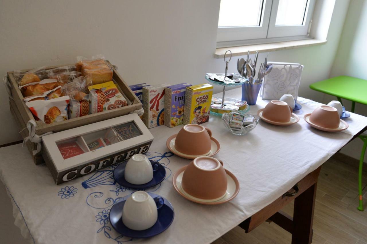 B&B Lara Santola Corato Bagian luar foto